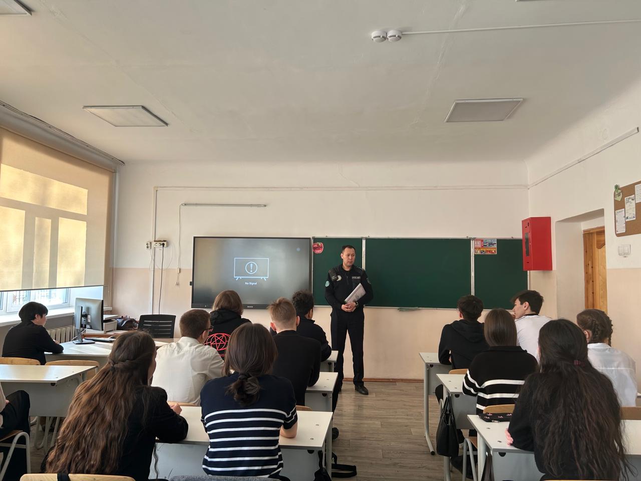 Профилактическая беседа с сотрудниками полиции в рамках “ОПМ ПИРОТЕХНИКА”